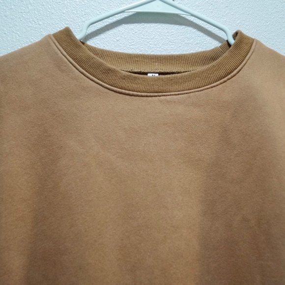 Crewneck Sweatshirt Brown Fleece Pullover Cozy Basic Size M - Picture 3 of 5
